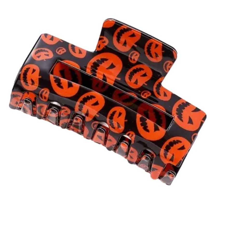 Boutique scary pumpkin laughing 🎃 hair clip